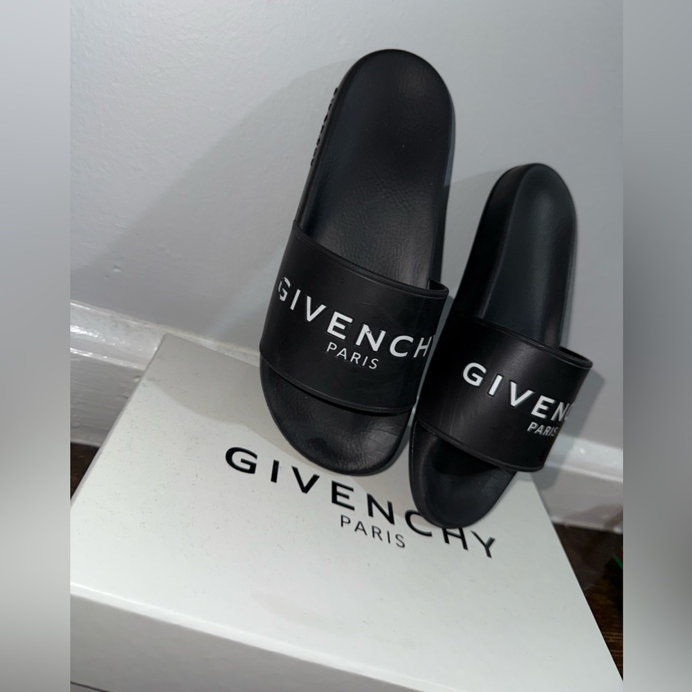 Givenchy Black Logo Slides - Picture 2 of 6